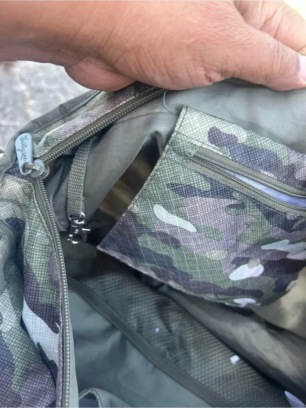 Thirty One All Pro Tote Bag Men's Camouflage with Shoulder Strap Sz 16”X15”X9”